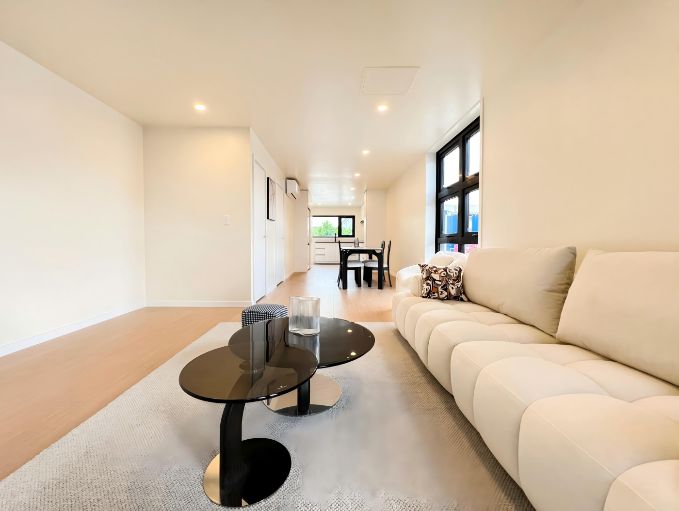 Interior — open-plan living, Campus Edge